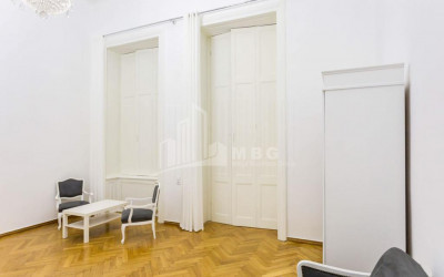 For Sale Flat, in Sololaki