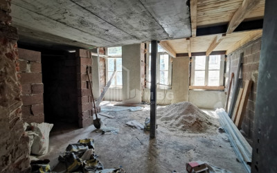 For Sale For office Commercial, in Kalaubani