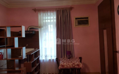 For Rent Flat, in Mtatsminda