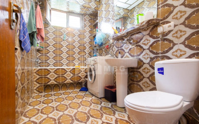 Продается Квартира, в Ваке