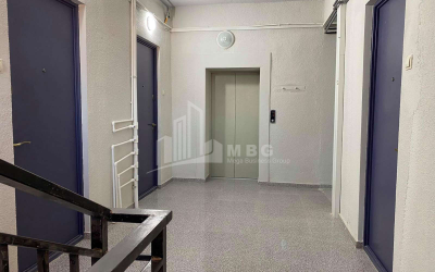 For Sale Flat, in Zemo Vera