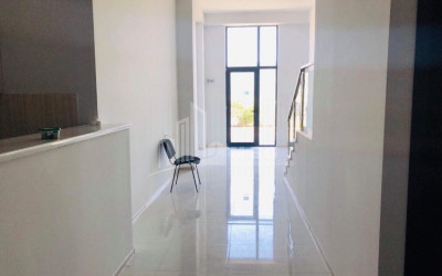 ქირავდება ვიტრაჟული ტიპის კომერციული ფართი, ნუცუბიძის მიკროები (I-V)