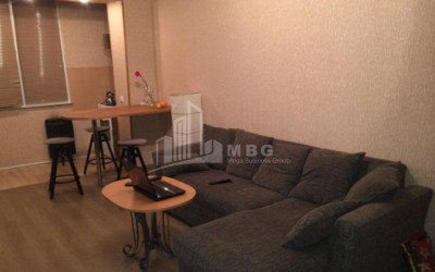 ქირავდება ბინა, საბურთალო