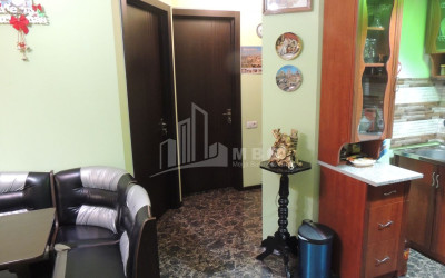 For Sale Flat, in Nutsubidze micro-districts (I-V)