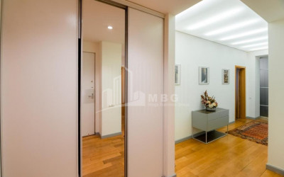 For Sale Flat, in Vera