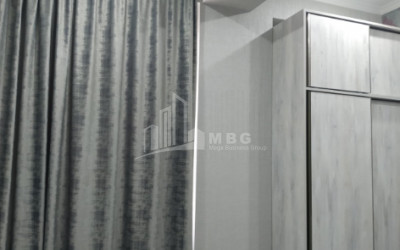 For Sale Flat, in Isani