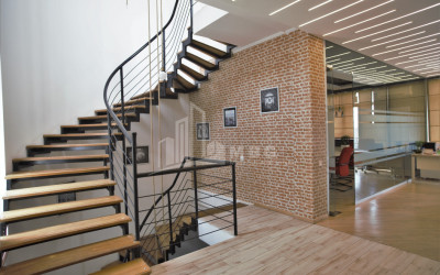 For Rent Building Commercial, in Mtatsminda