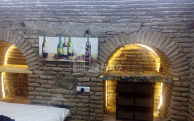 For Rent Basement Commercial, in Mtatsminda