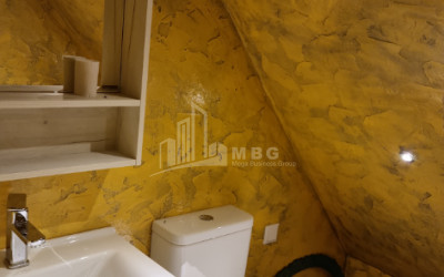 Продается Дом - Вилла В Коджори, Мтацминда Район