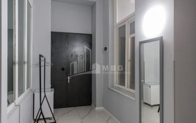For Rent Flat, in Sololaki