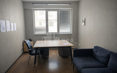 Продается Коммерческий Пекини авеню Сабуртало Сабуртальский Район Тбилиси