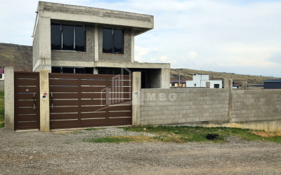 იყიდება სახლი - აგარაკი, გ. ათონელის ქუჩა, სოფელი დიღომი, საბურთალოს რაიონი, თბილისი