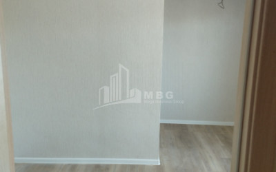 For Sale Flat, in Metromsheni