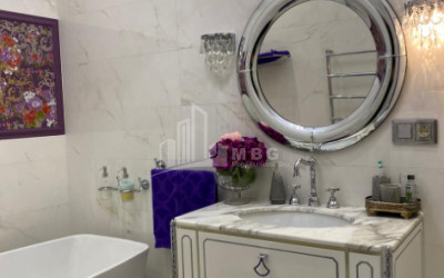 For Sale Flat, in Vake