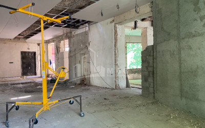 For Sale Hostel - Guesthouse Commercial, in Sololaki