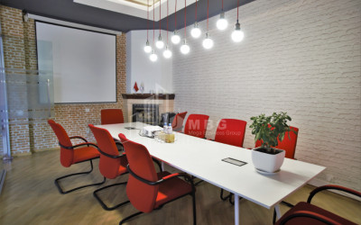 For Rent Building Commercial, in Mtatsminda