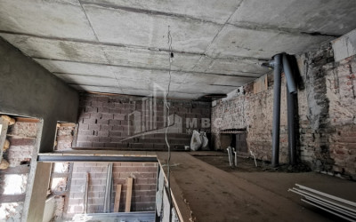 For Sale For office Commercial, in Kalaubani