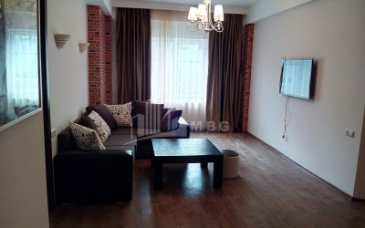 ქირავდება ბინა, საბურთალო