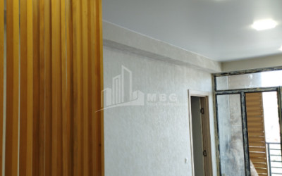 For Sale Flat, in Metromsheni