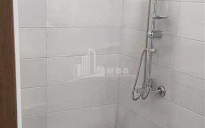 For Sale Flat, in Surrounding area of metro Guramishvili