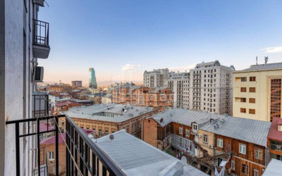 Продается Квартира, в Сололаки