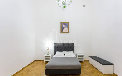 For Sale Flat, in Sololaki