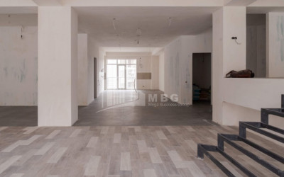 For Sale Витражный фасад Commercial, in Bagebi