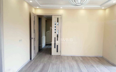 For Sale Flat, in Gldani Massive