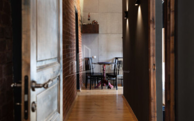 Продается Старое здание Квартира На проспекте Д. Агмашенебели, პლეხანოვი