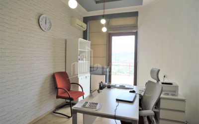 For Rent Building Commercial, in Mtatsminda