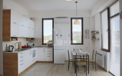 Продается Квартира, в Авлабари