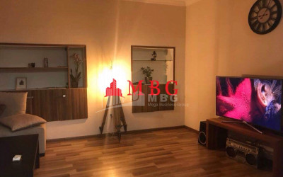 For Sale Flat, in Abanotubani