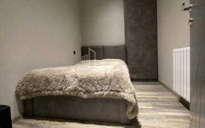 იყიდება ბინა, საბურთალო