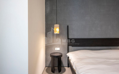 Продается Квартира, в Мтацминда