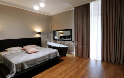 იყიდება სახლი - აგარაკი, დიდი დიღომი