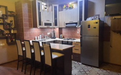 For Sale Flat, in Varketili