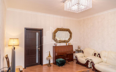 В аренду Квартира, в Мтацминда