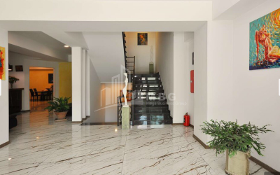 For Sale Building Commercial, in Isani