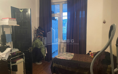 იყიდება ბინა, დიღმის მასივი