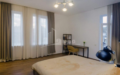 For Sale Flat, in Okros ubani