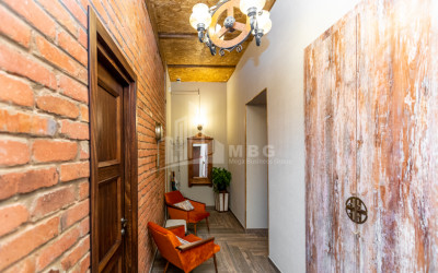 For Rent House - Villa, in Mtatsminda District