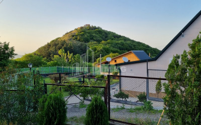 Продается Дом - Вилла В Коджори, Мтацминда Район