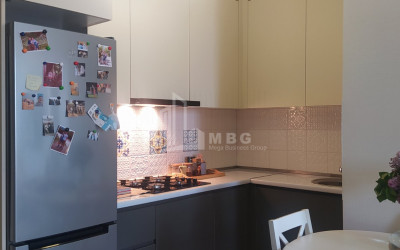 For Sale Flat, in Navtlughi-2