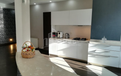 For Sale Flat, in Zemo Vera