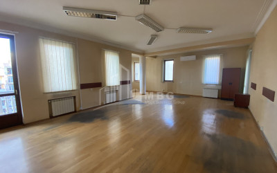 В аренду Квартира, в Ваке