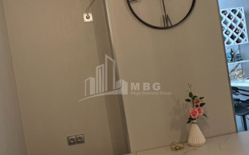 For Sale Flat, in Surrounding area of metro Guramishvili