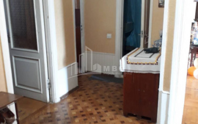 For Sale Flat, in Nutsubidze micro-districts (I-V)