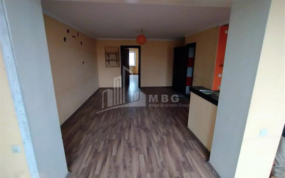 იყიდება ბინა, საბურთალო