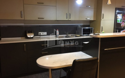 იყიდება ბინა, პლეხანოვი