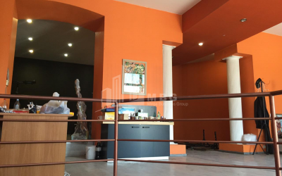 For Rent Витражный фасад Commercial, in Sololaki